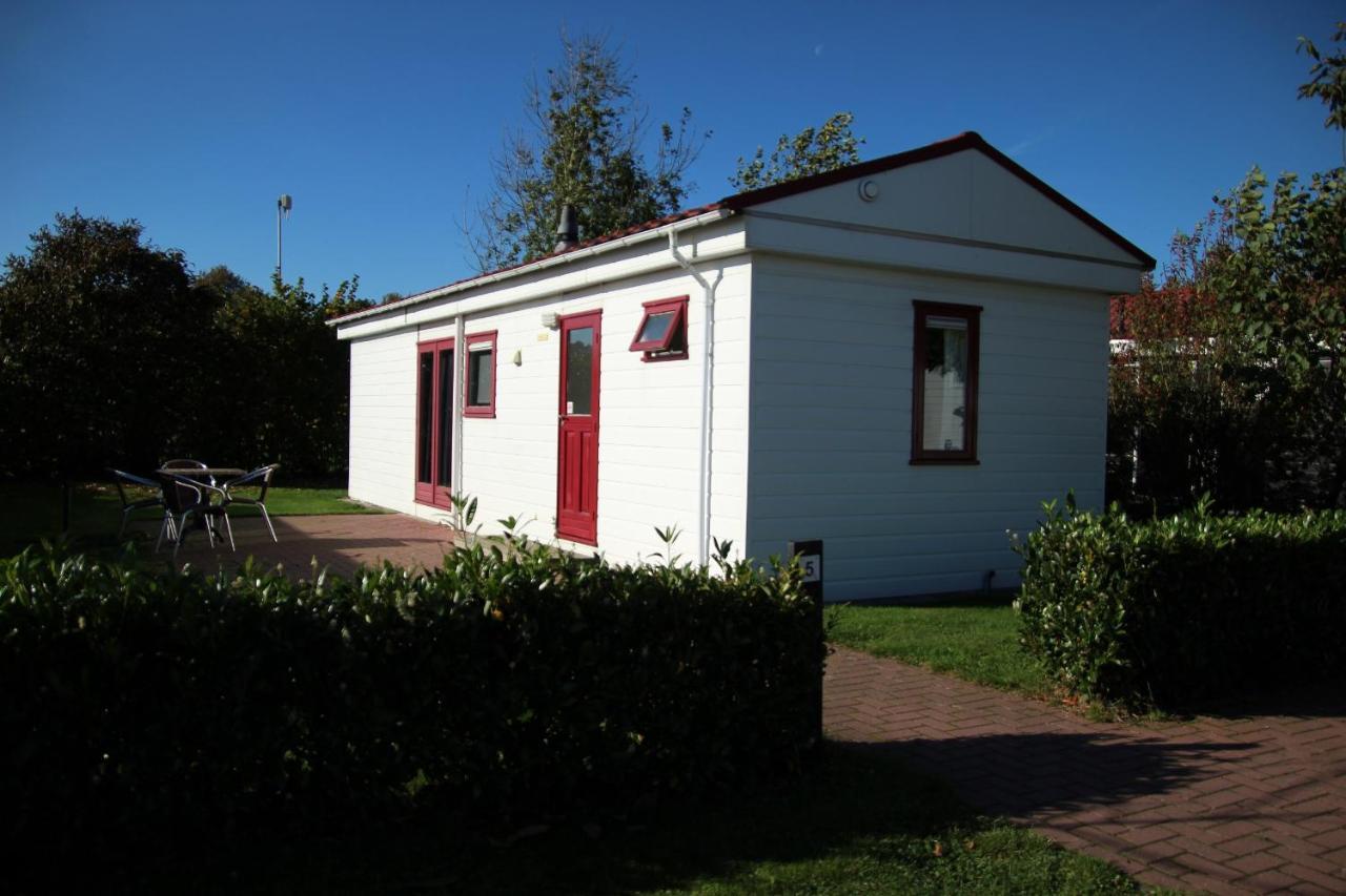 Hofgalow Chalet op camping De Stal Drijber Eksteriør billede